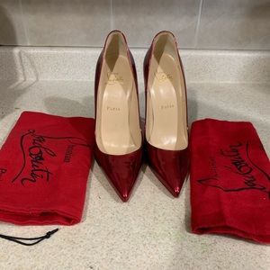 Christian Louboutin So Kate patent leather pumps